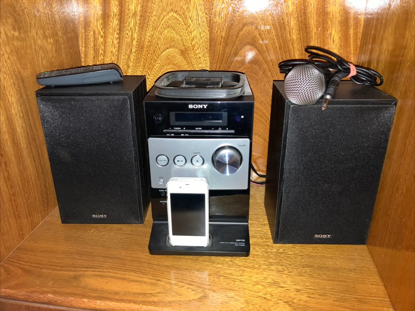 Sony Audio System with Speakers thumbnail
