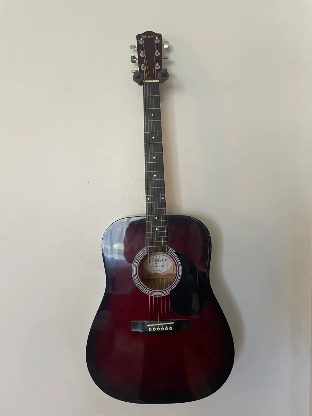 Acoustic Guitar Johnson thumbnail