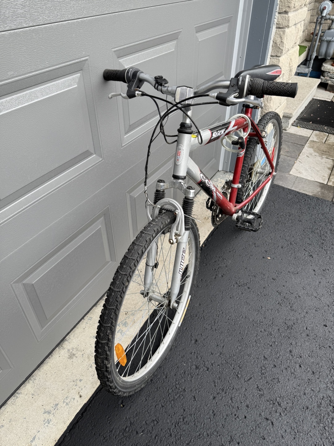 CCM Slick Aluminum Mountain Bike - photo 2