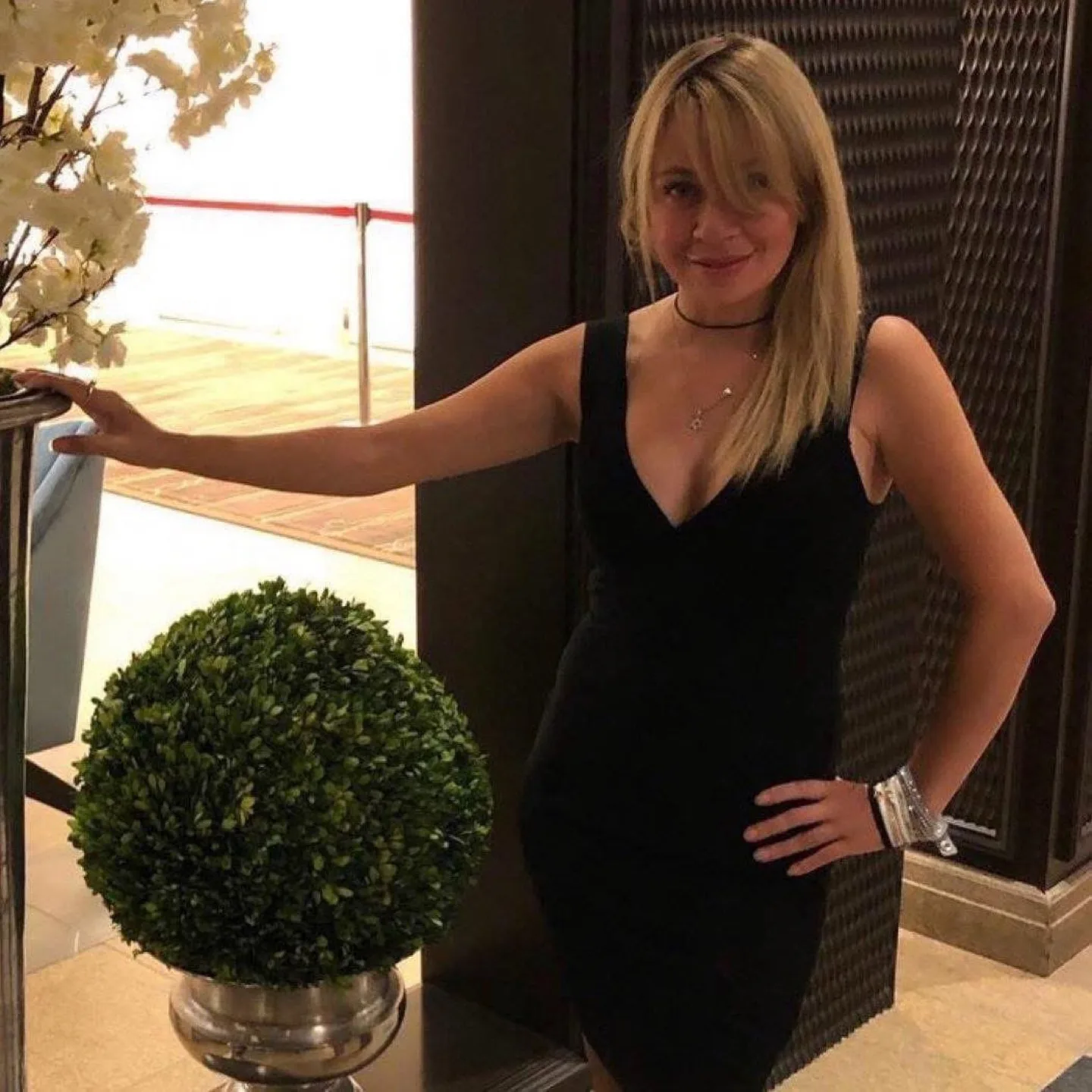 Babaton Black Bodycon Dress thumbnail