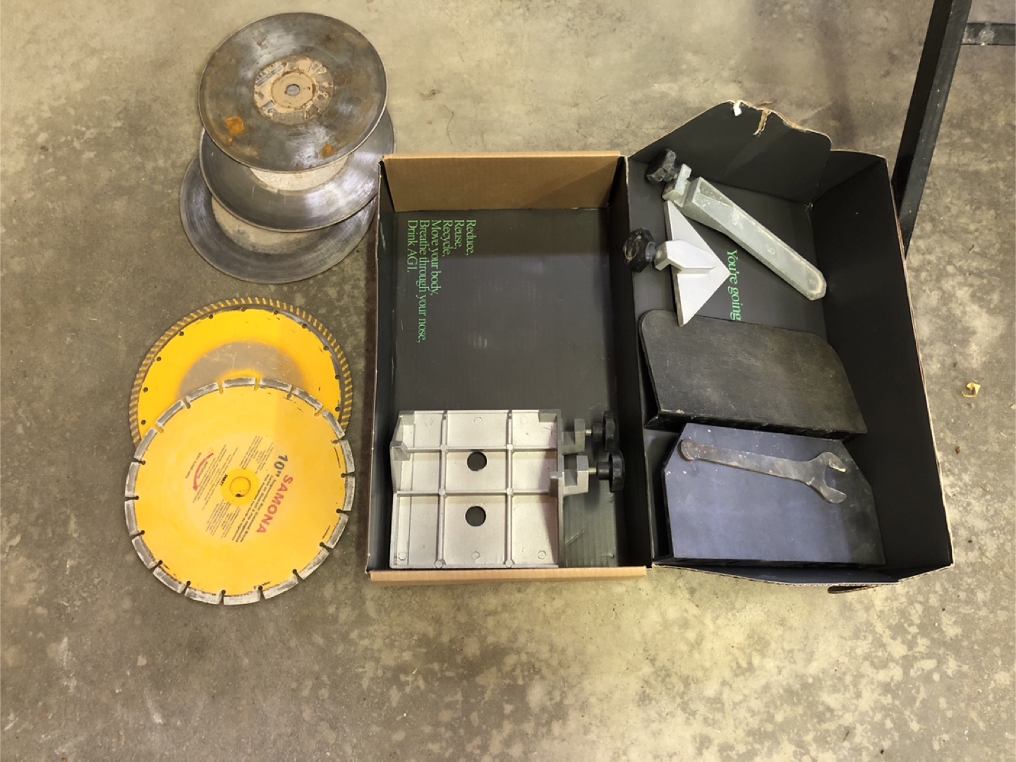 Wet Saw with Accessories - photo 2