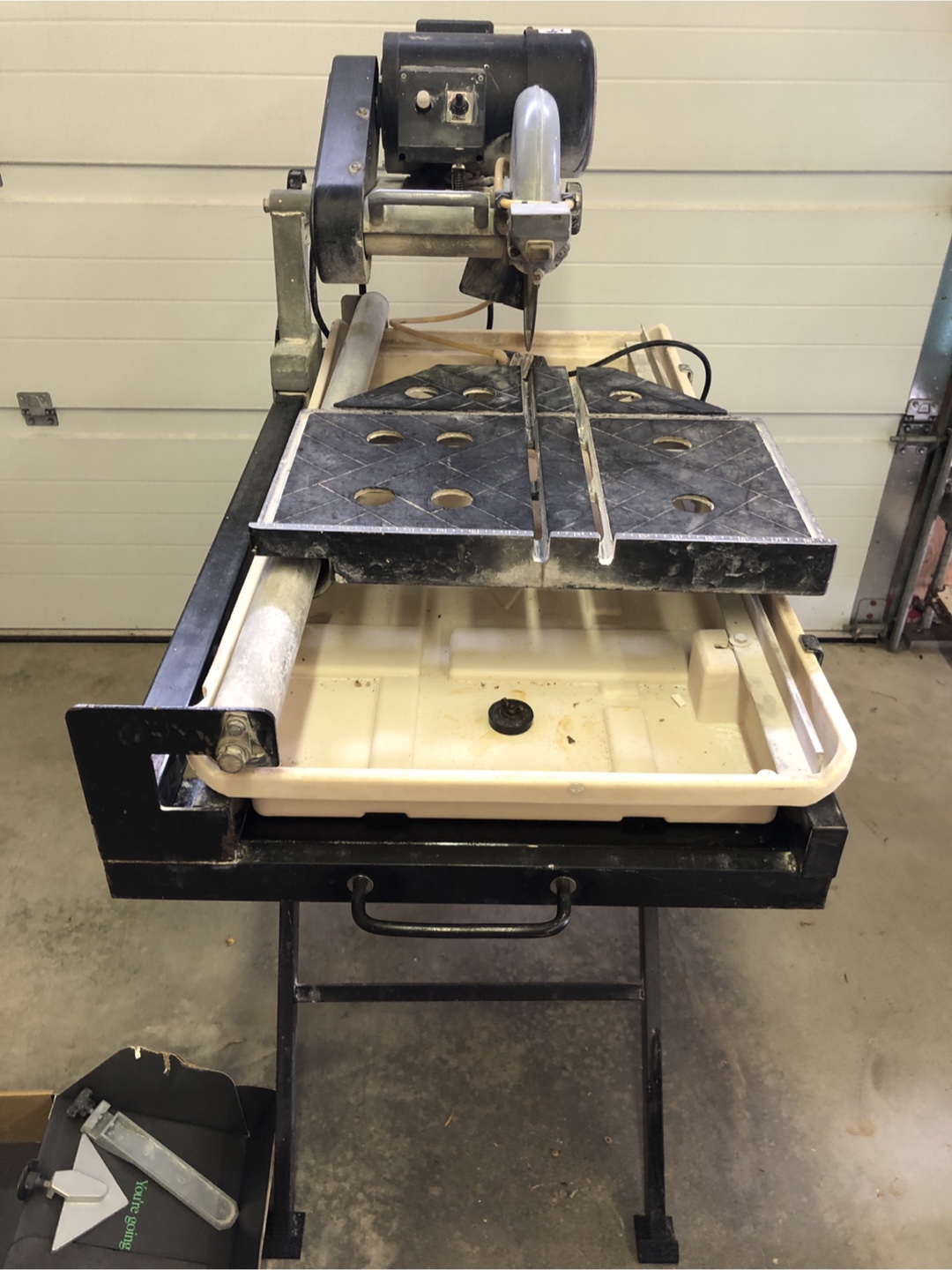 Wet Saw with Accessories - photo 3