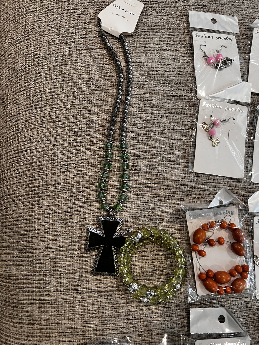 Jewelry Bundle - Earrings and Necklaces 35 pcs - photo 3