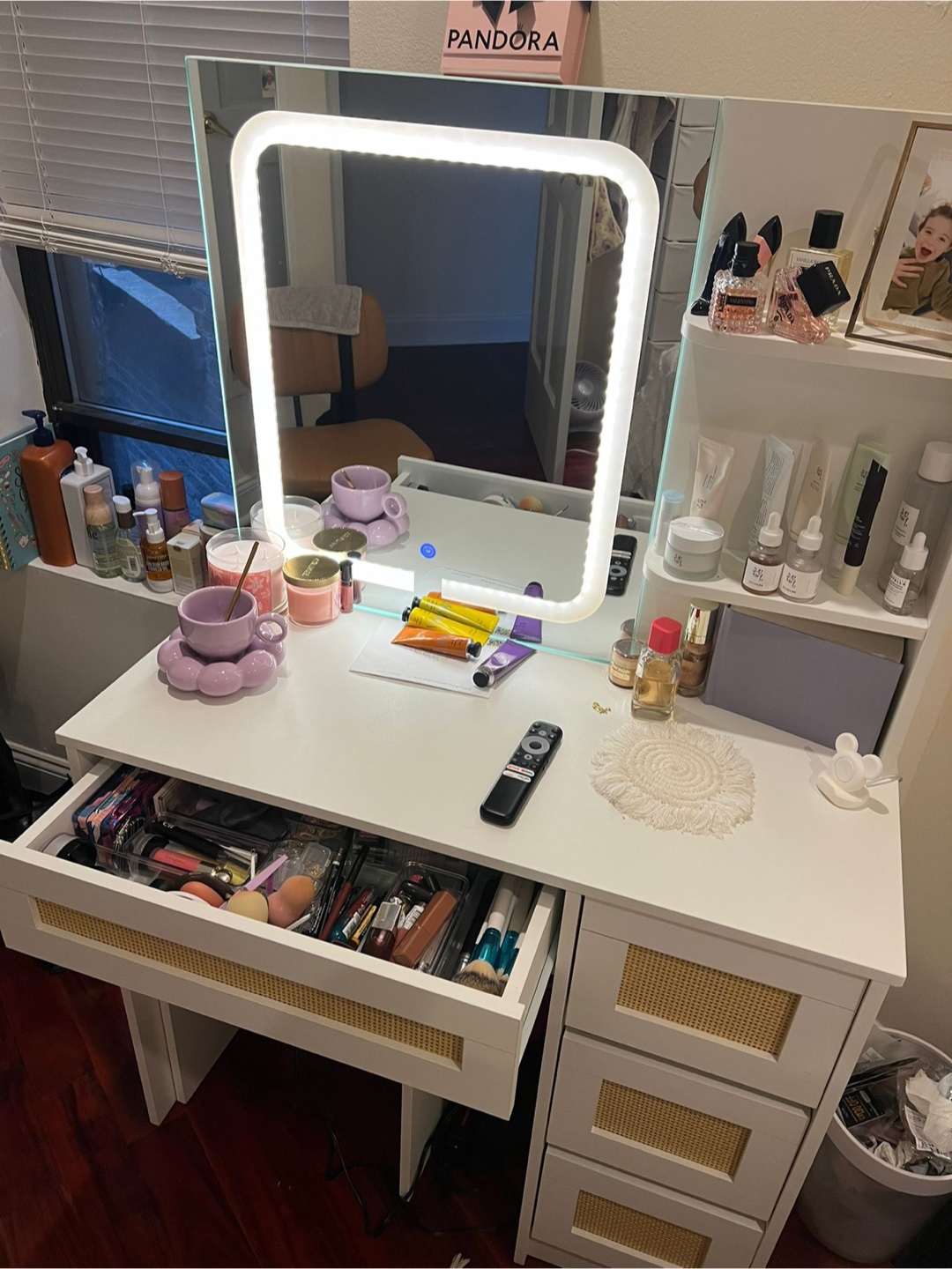Vanity Makeup Table with Mirror and LED Light - photo 3