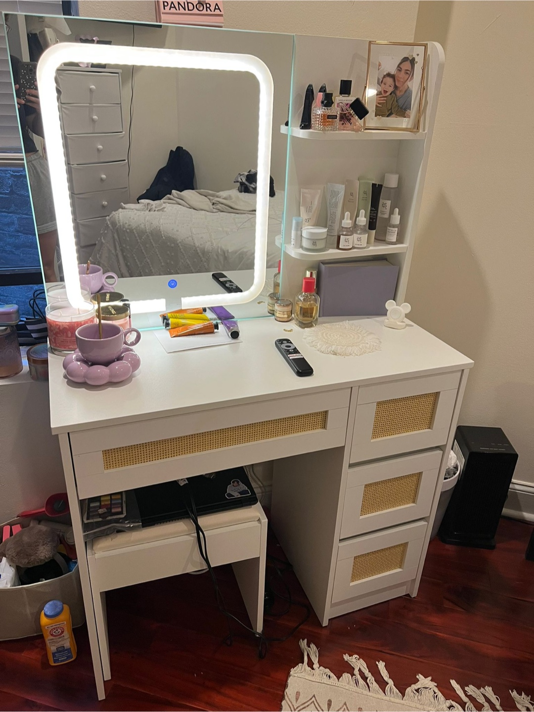 Vanity Makeup Table with Mirror and LED Light - photo 4