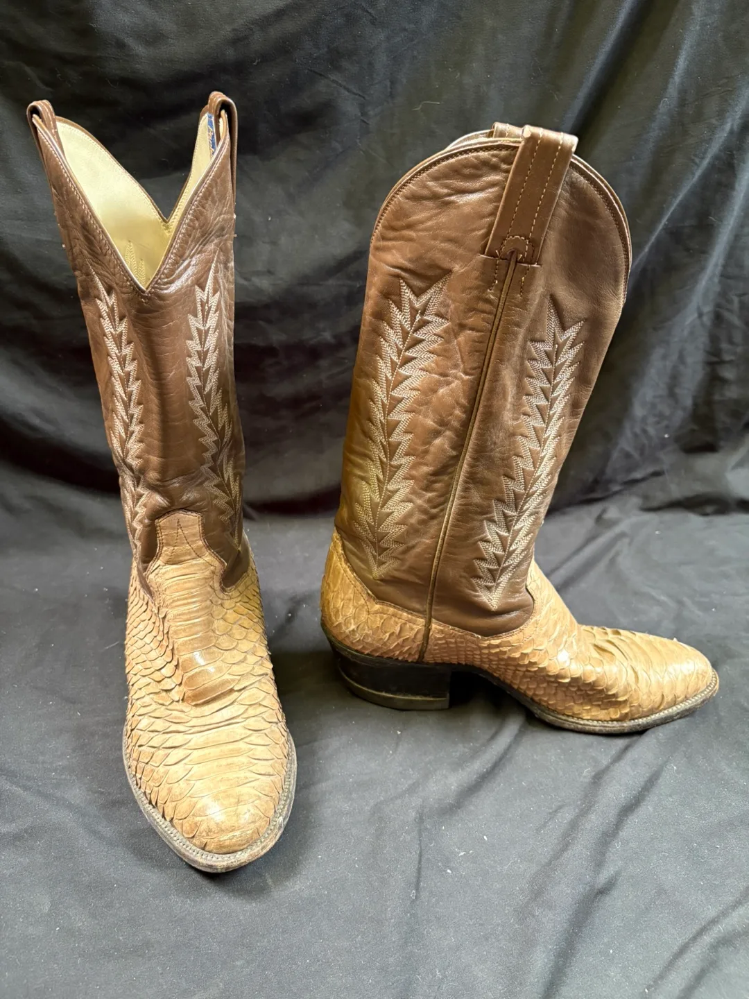 Brown Cowboy Boots image indicator(3)
