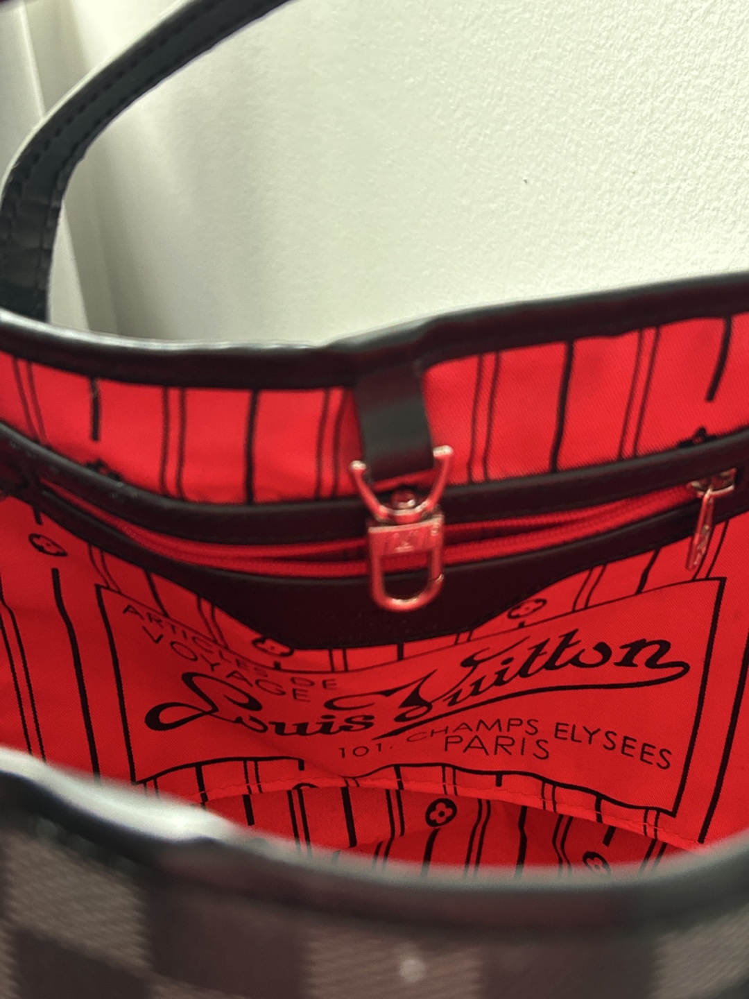 Louis Vuitton Damier Ebene Tote Bag - photo 3