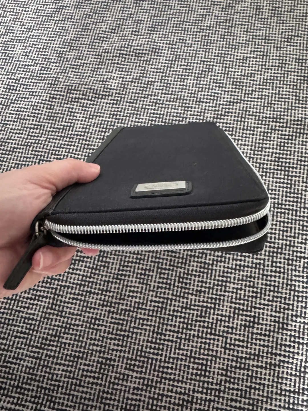 Black Organizer with Zipper image indicator(3)