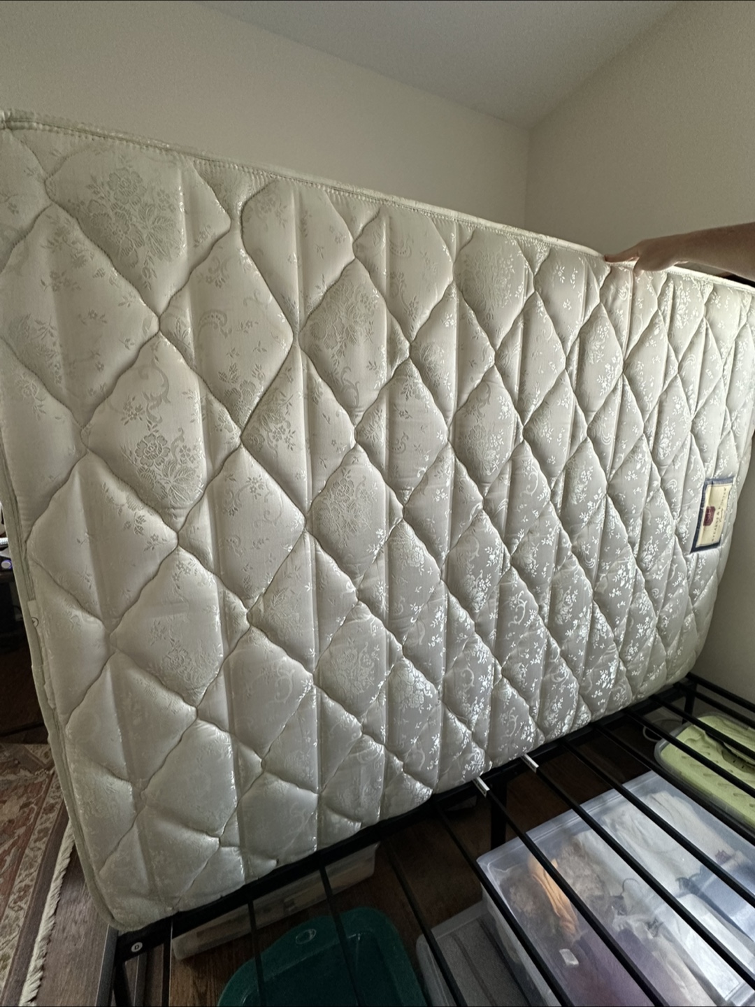 Queen Size Mattress - photo 4