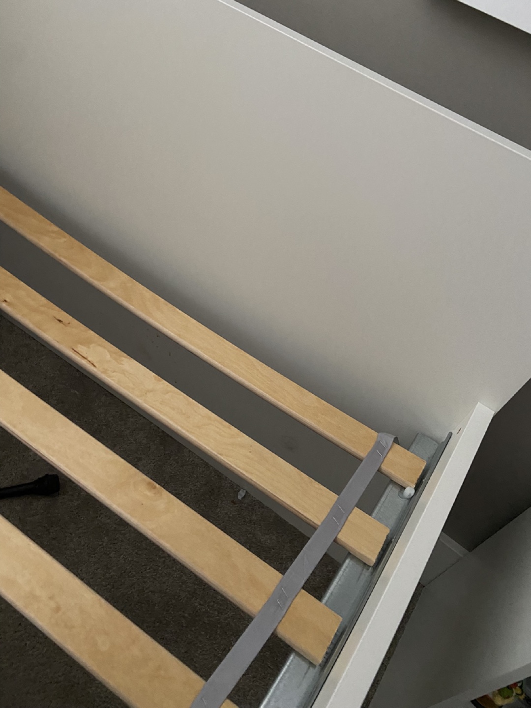 IKEA twin bed frame - photo 3