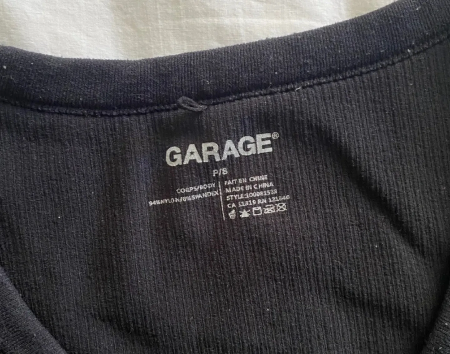 Garage Sonia Seamless Plunge Tee image indicator(3)