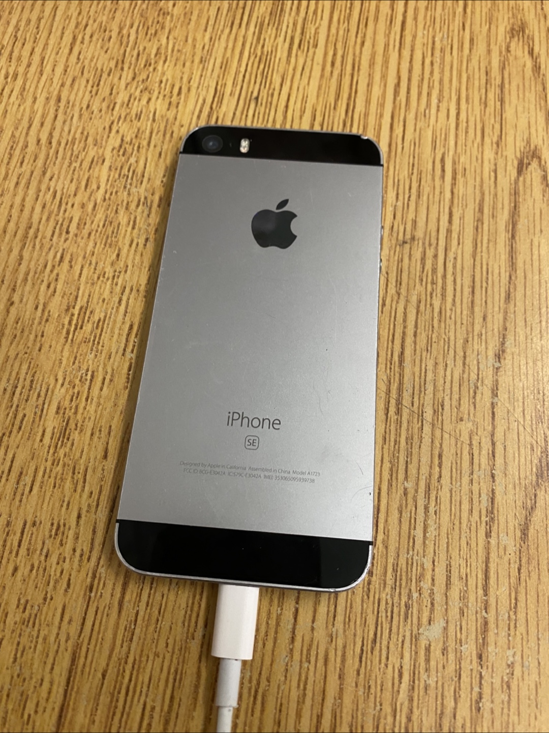 Apple iPhone SE gen 1 32 gb - photo 2