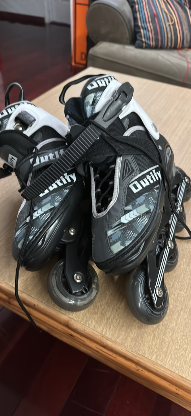 Outfly Inline Skates sz 9 women
