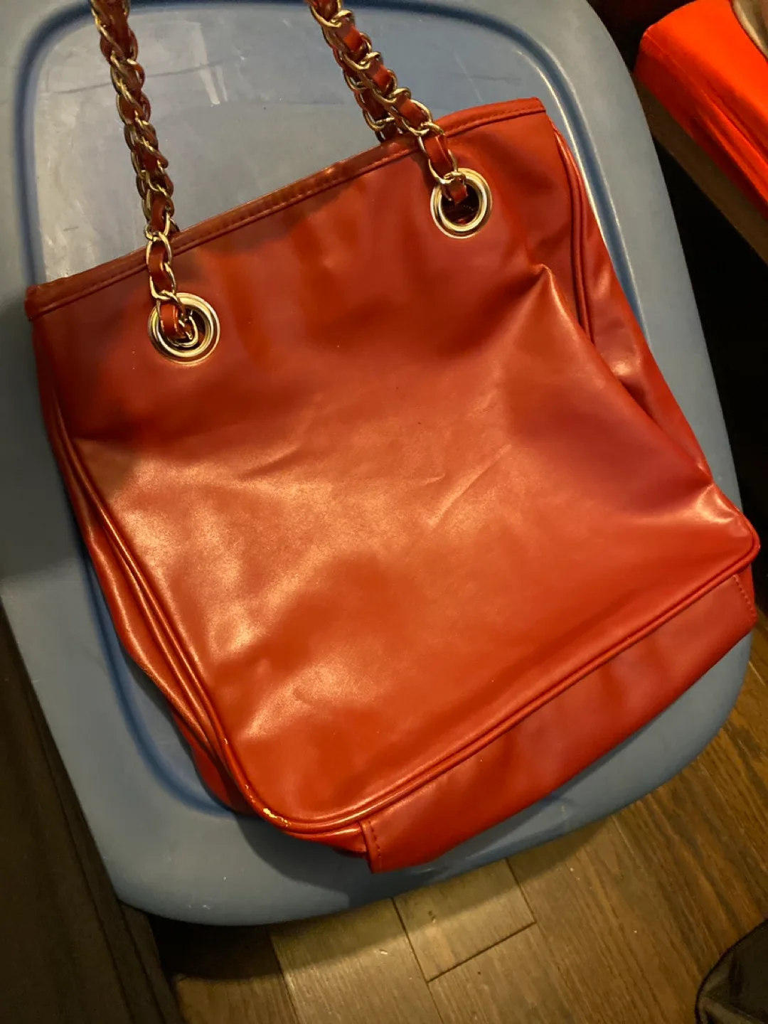 Red Handbag with Chain Straps image indicator(2)