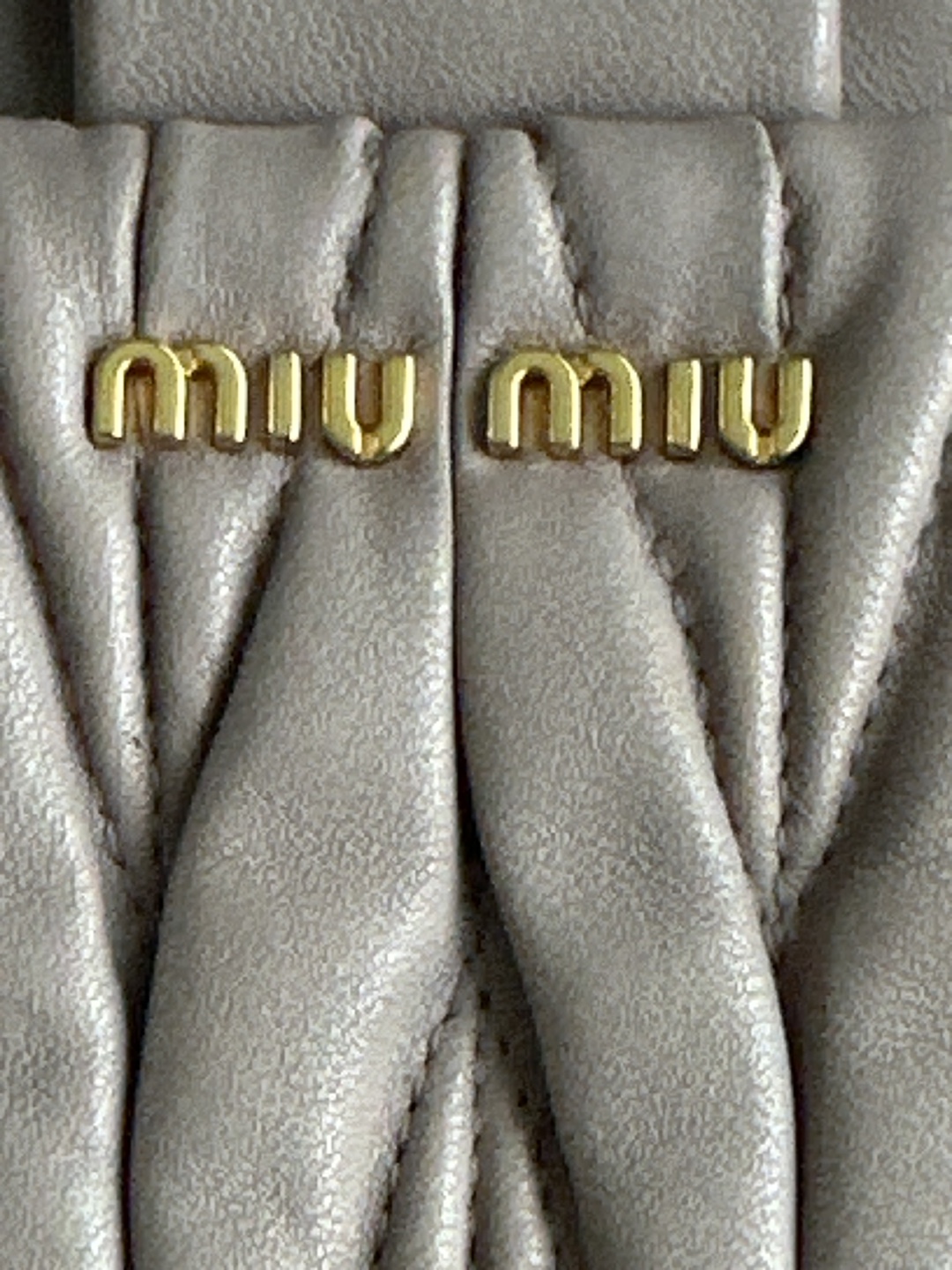 MIU MIU Matelassé Crossbody Bag - photo 4