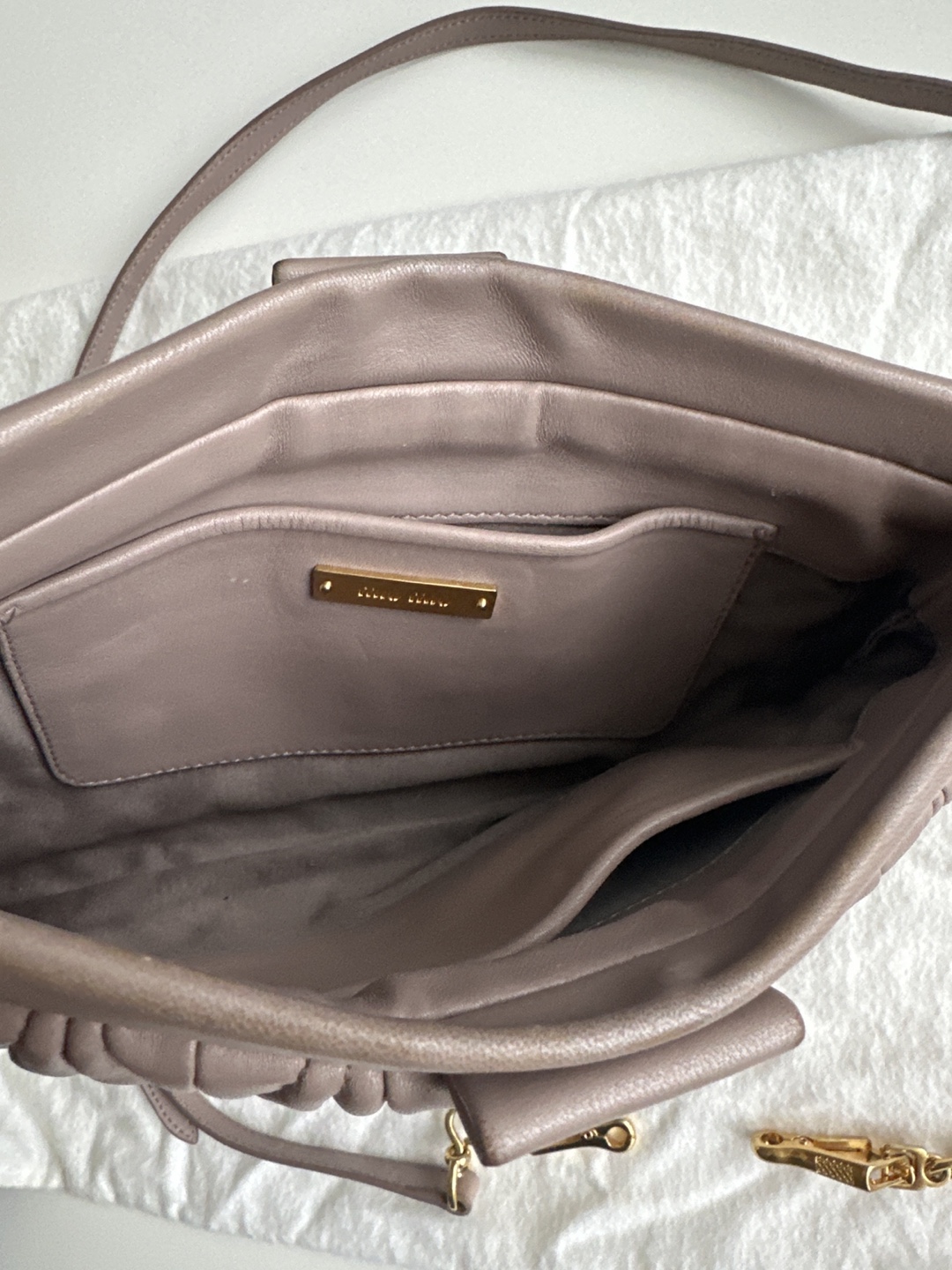 MIU MIU Matelassé Crossbody Bag - photo 3