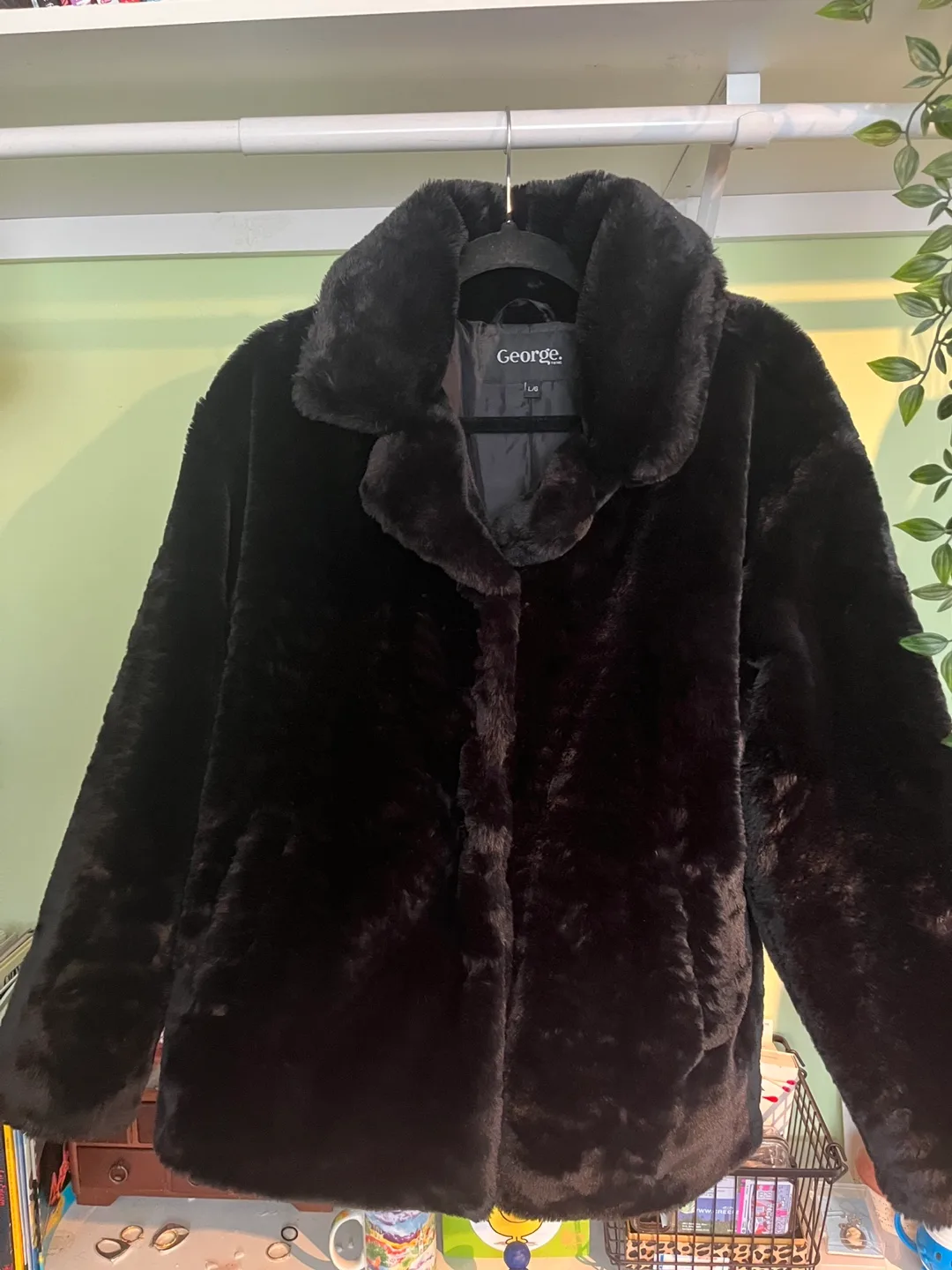 George Black Faux Fur Coat - L thumbnail