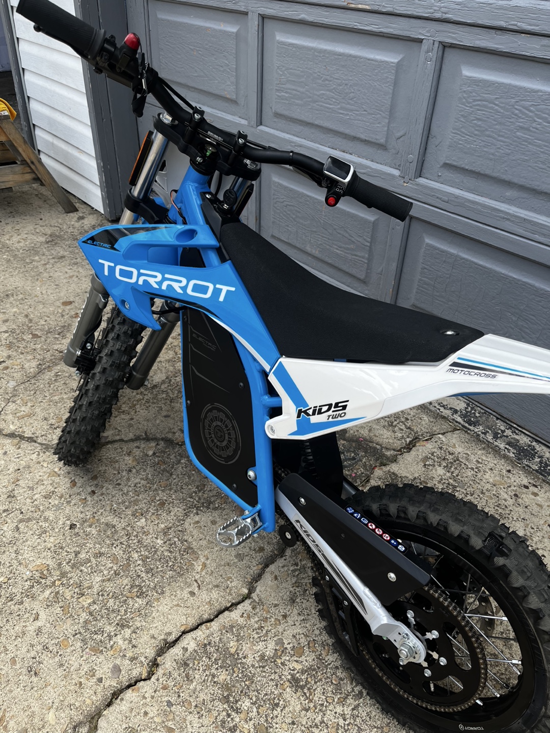 TORROT Kids Electric Dirt Bike - photo 2