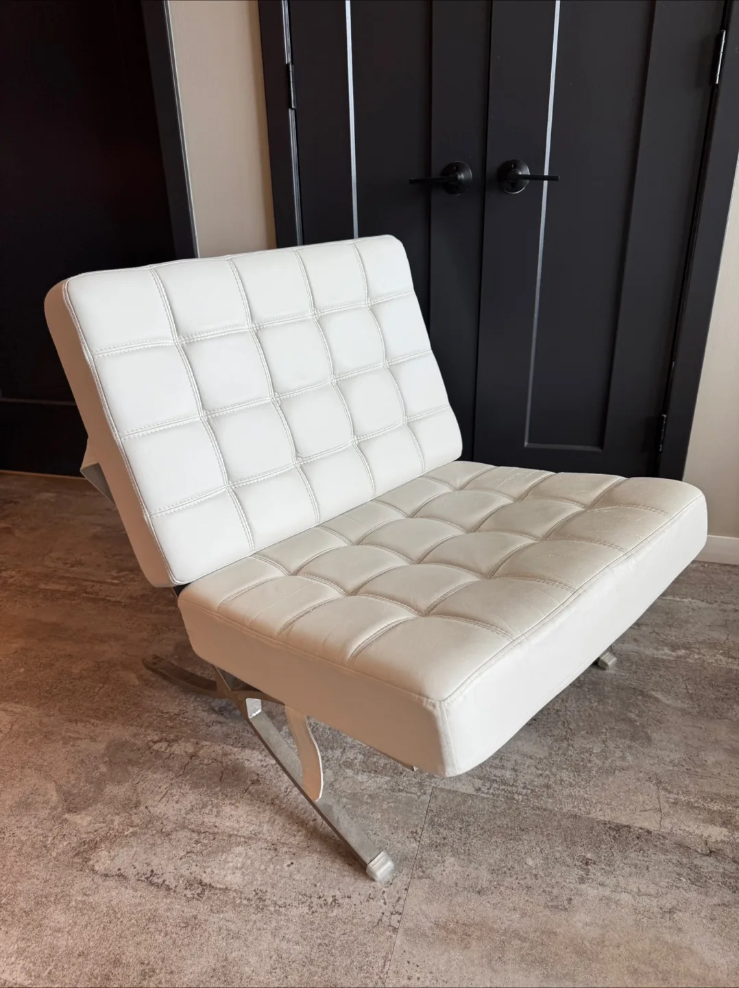 White Barcelona Style Chair thumbnail