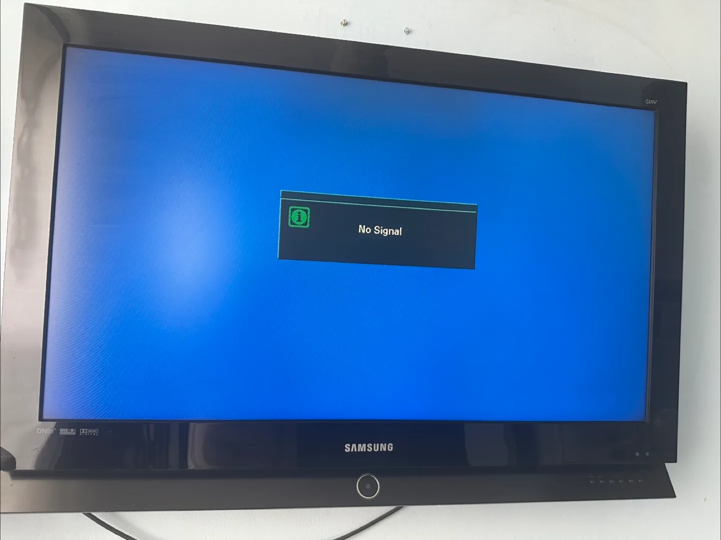 Samsung 40" HDTV image indicator(2)