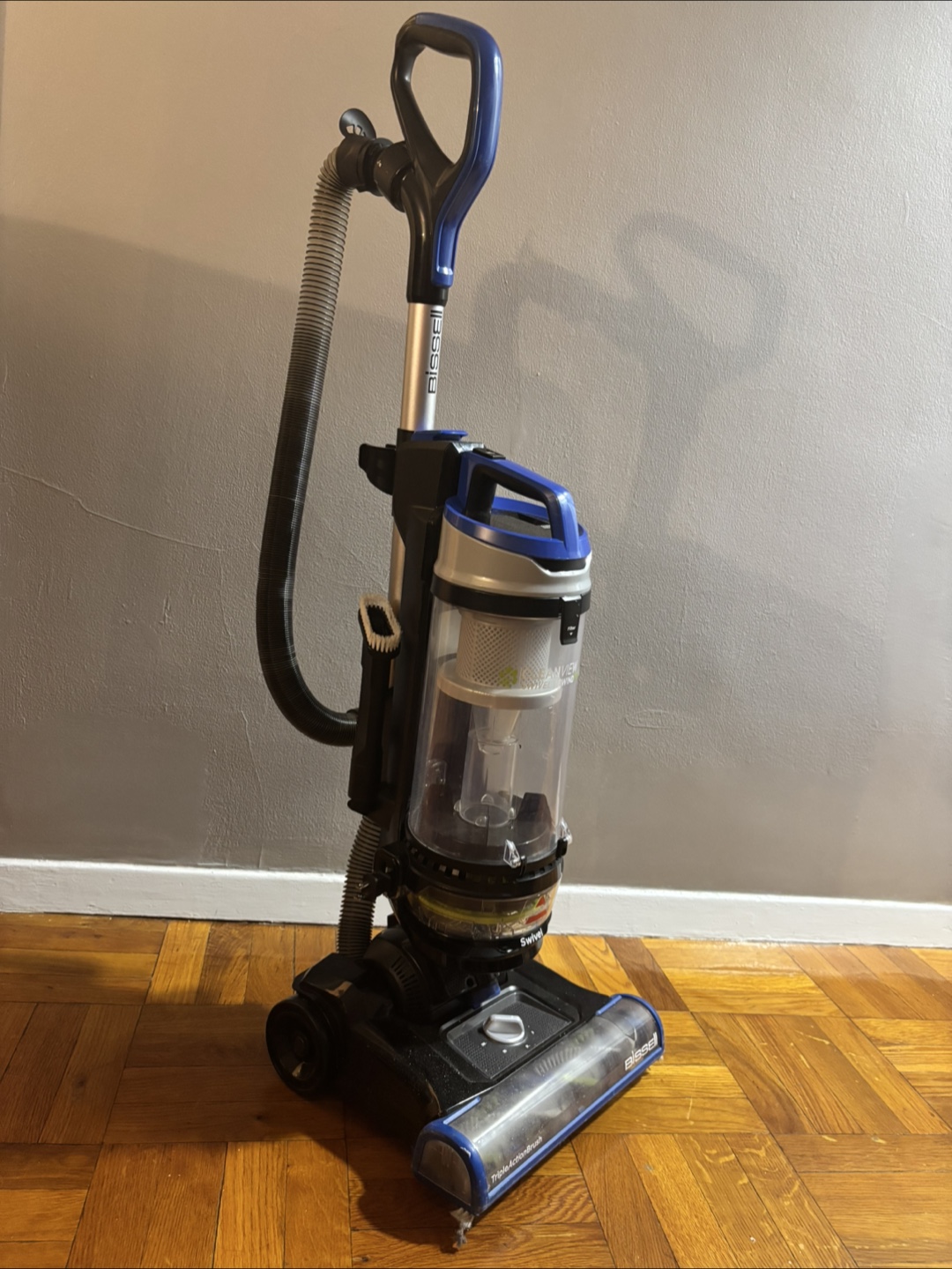 Bissell Vacuum Cleaner