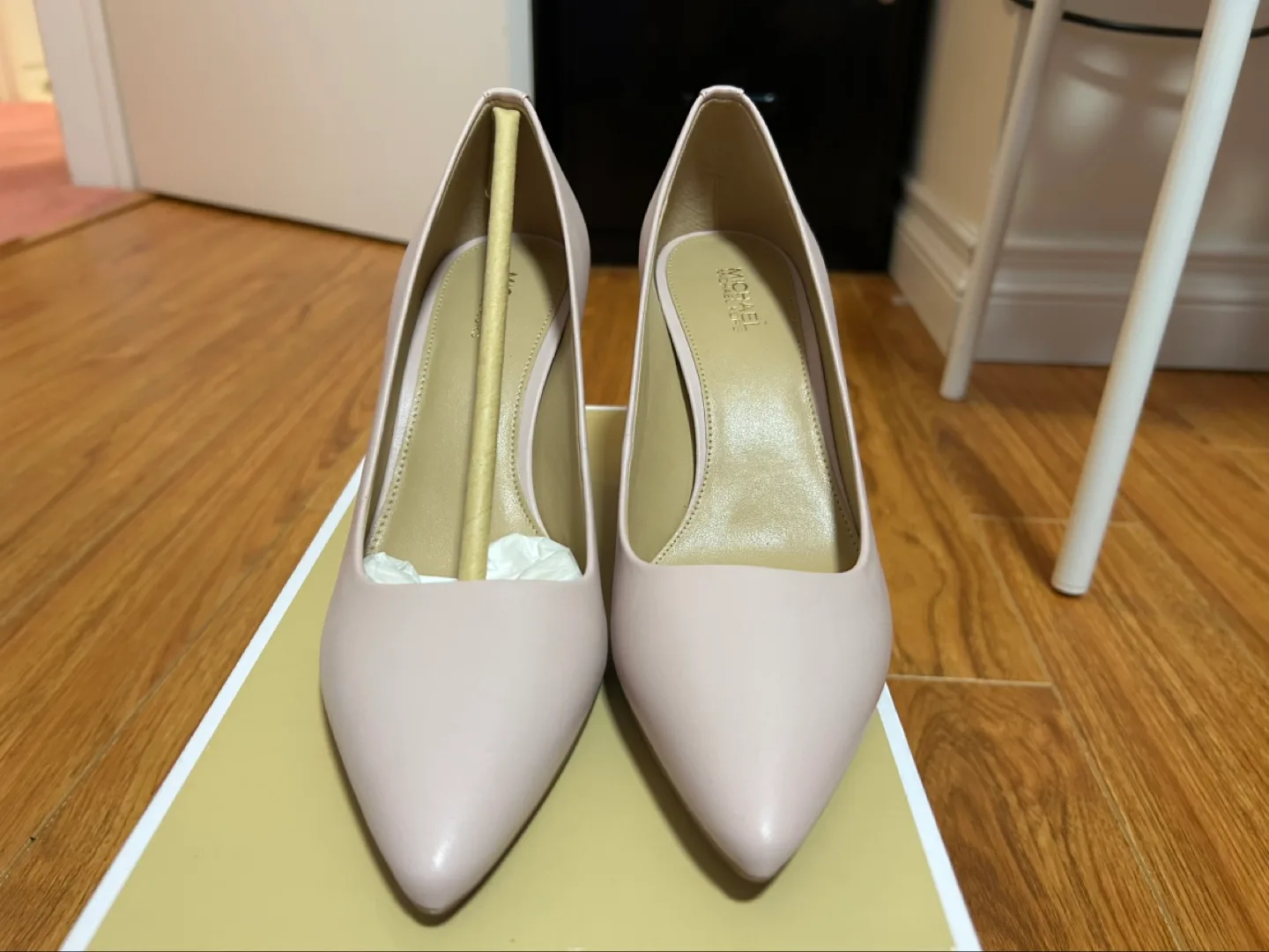 Michael Kors Dorothy Soft Pink Heels