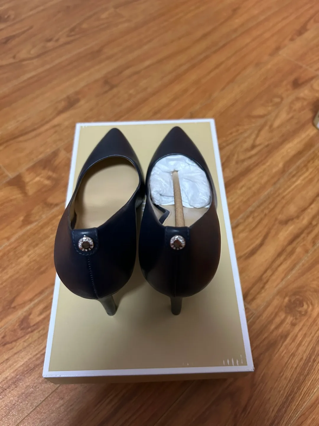 Michael Kors Dorothy Pumps - Navy Blue image indicator(3)
