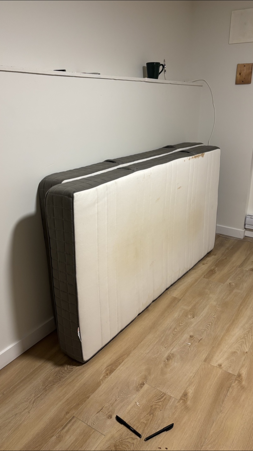 Two twin mattresses - photo 2