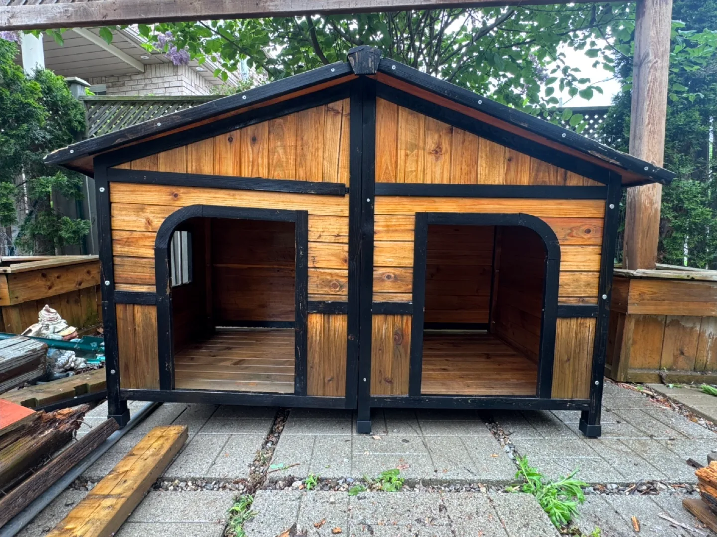 Beautiful Dog House image indicator(2)