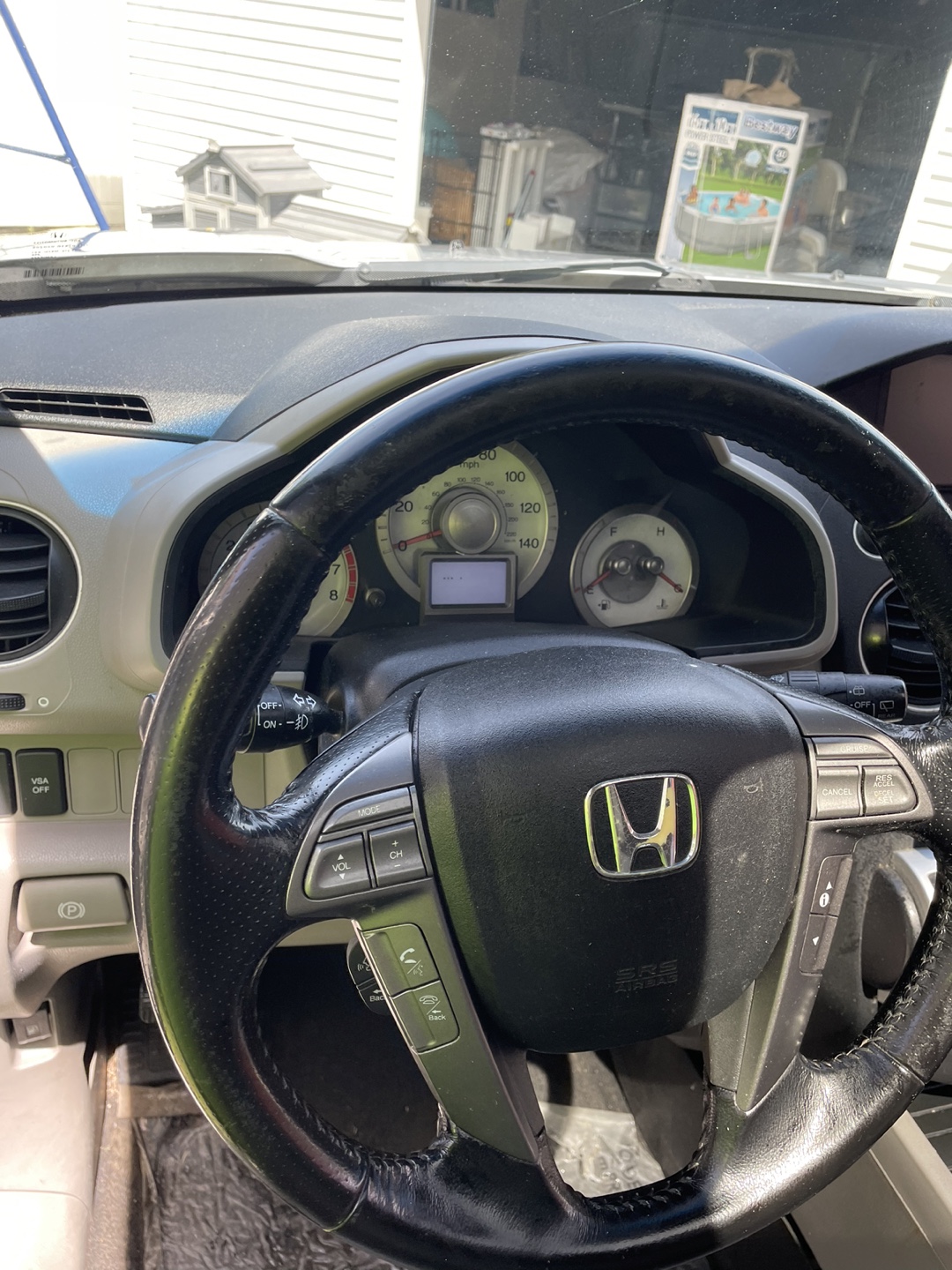 Silver Honda Pilot - photo 4