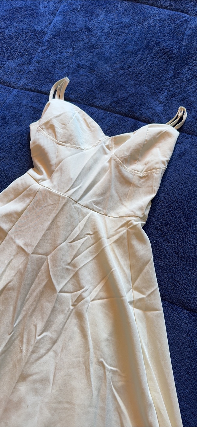 White Dress - photo 3