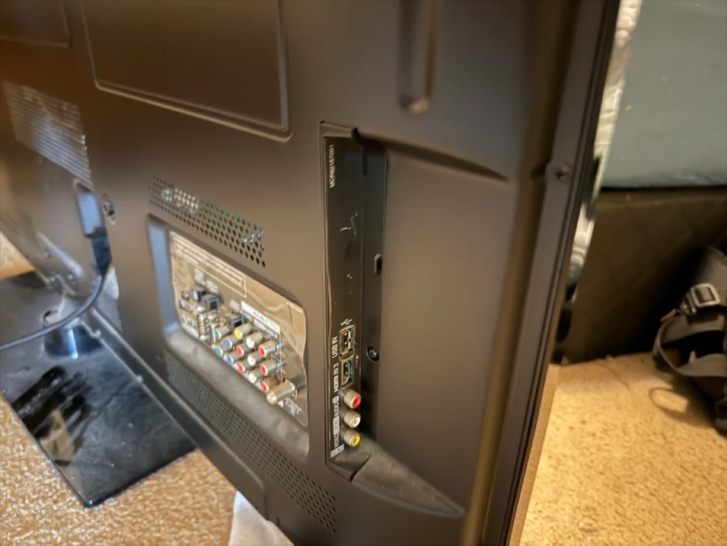 LG Television with Remote image indicator(3)