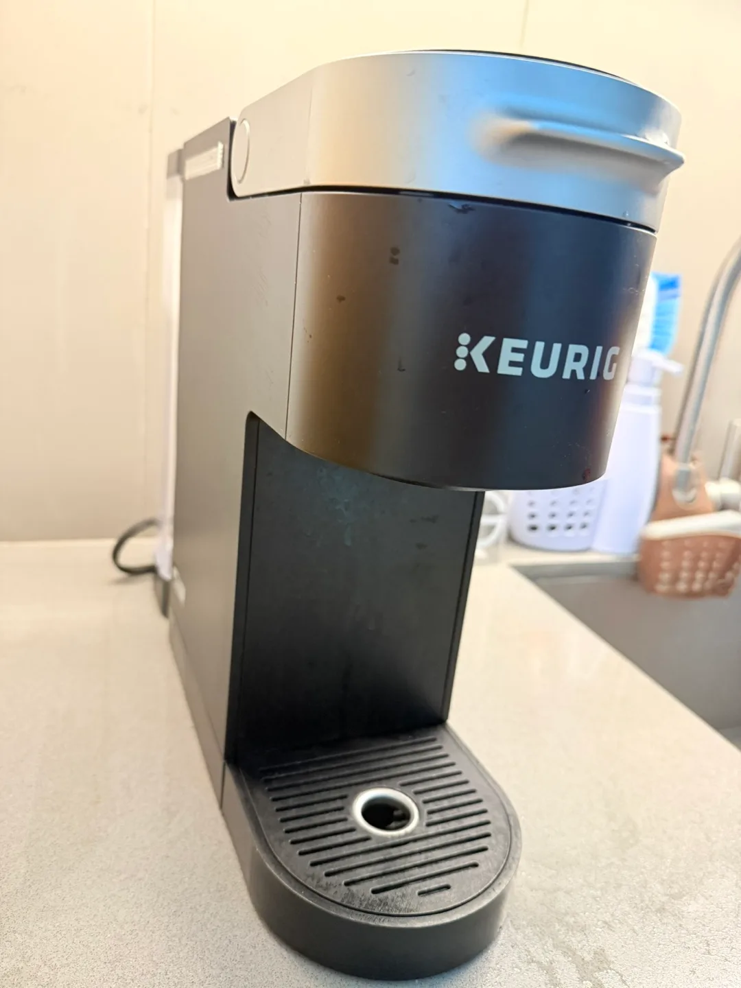 Keurig Coffee Maker thumbnail