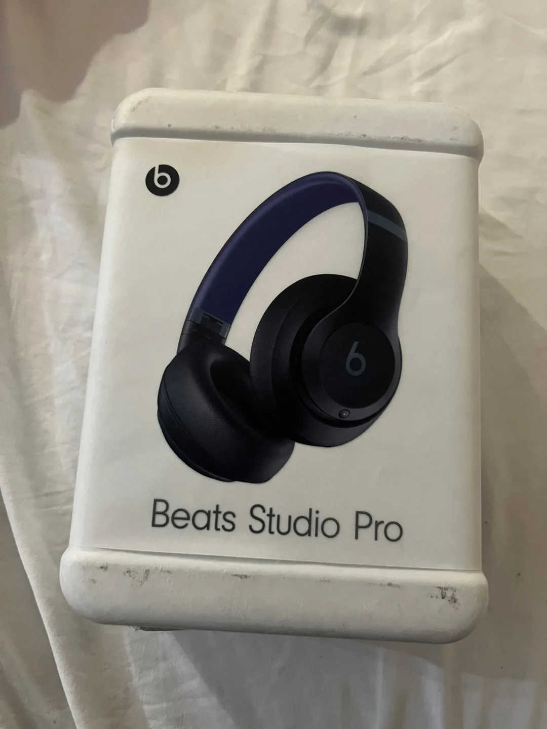 Beats Studio Pro Headphones thumbnail
