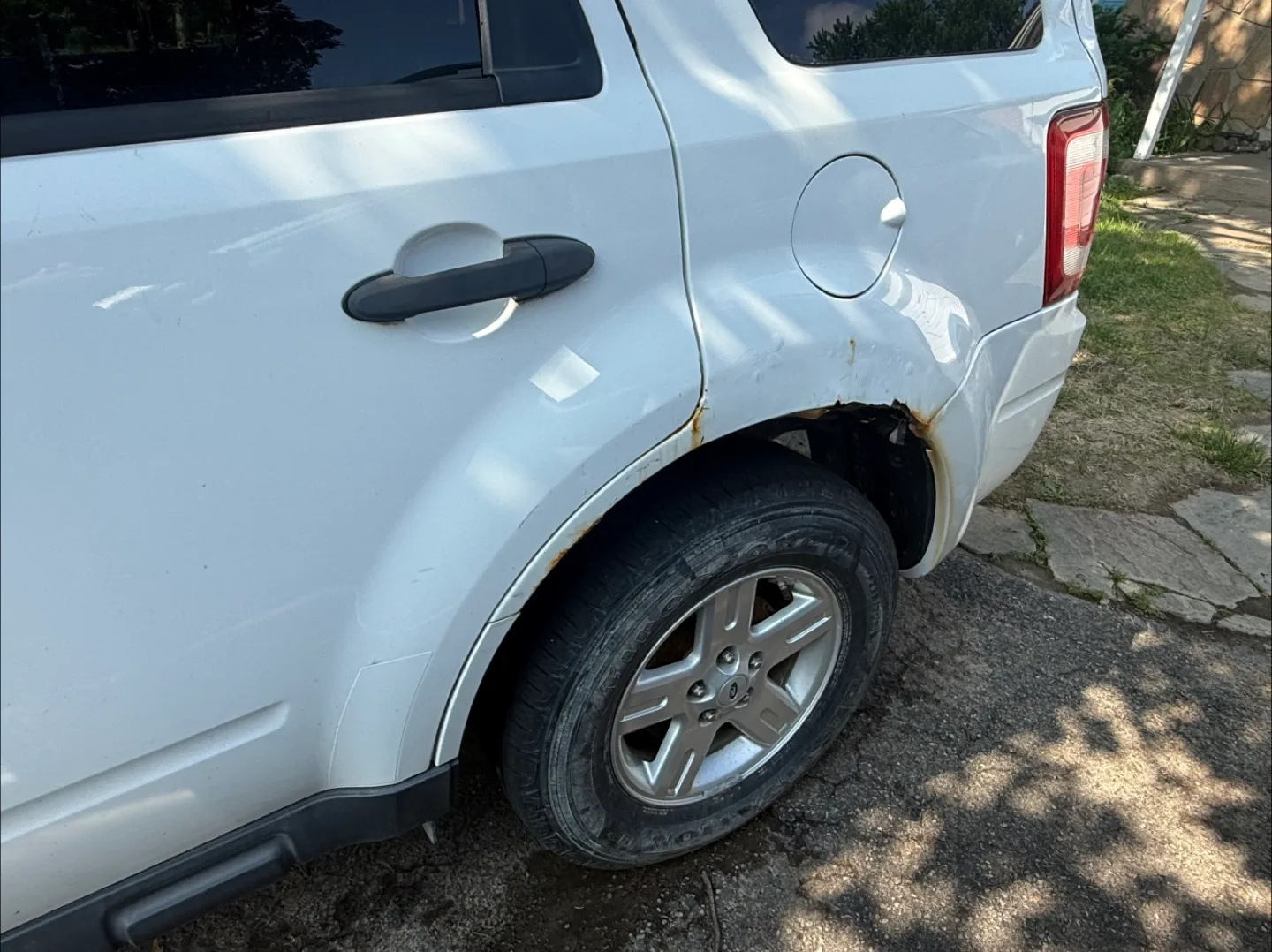 2010 White Ford Escape Hybrid image indicator(6)