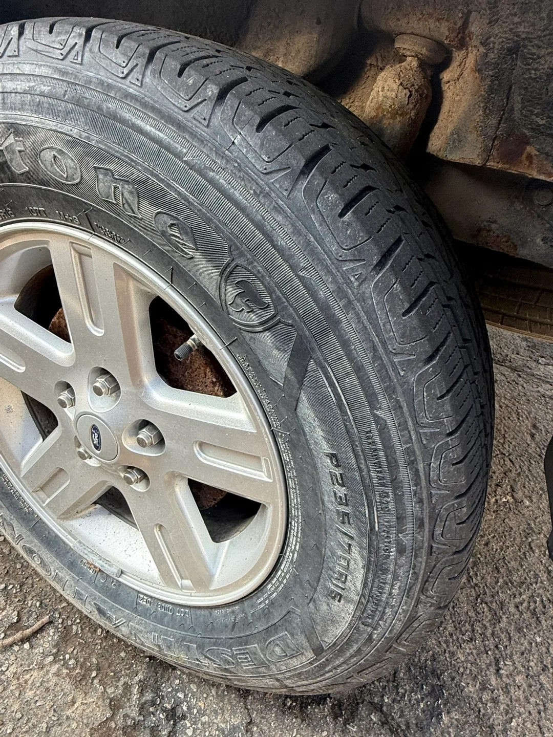 2010 White Ford Escape Hybrid image indicator(7)