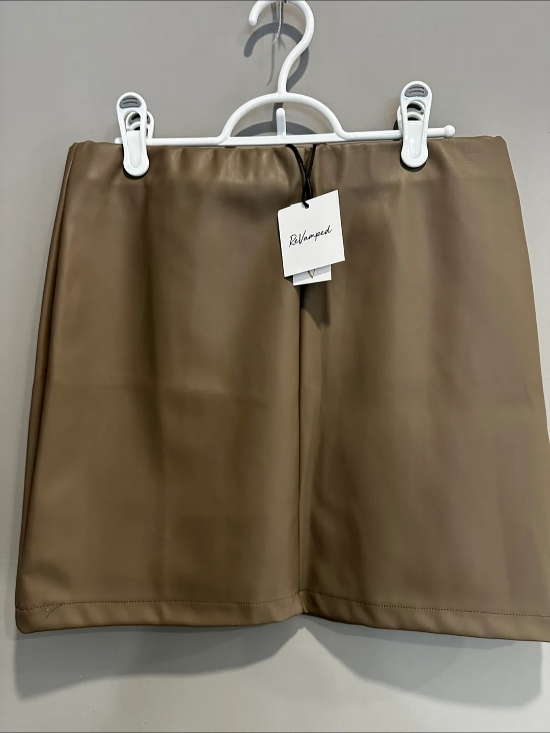 B.Vamped faux leather Skirt image indicator(2)