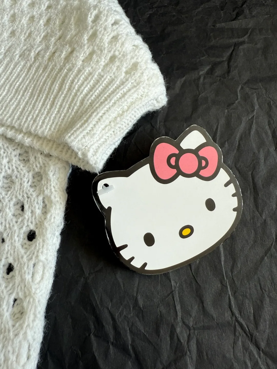 HELLO KITTY Knit Sweater 🆕 (Medium) 🎁 image indicator(8)