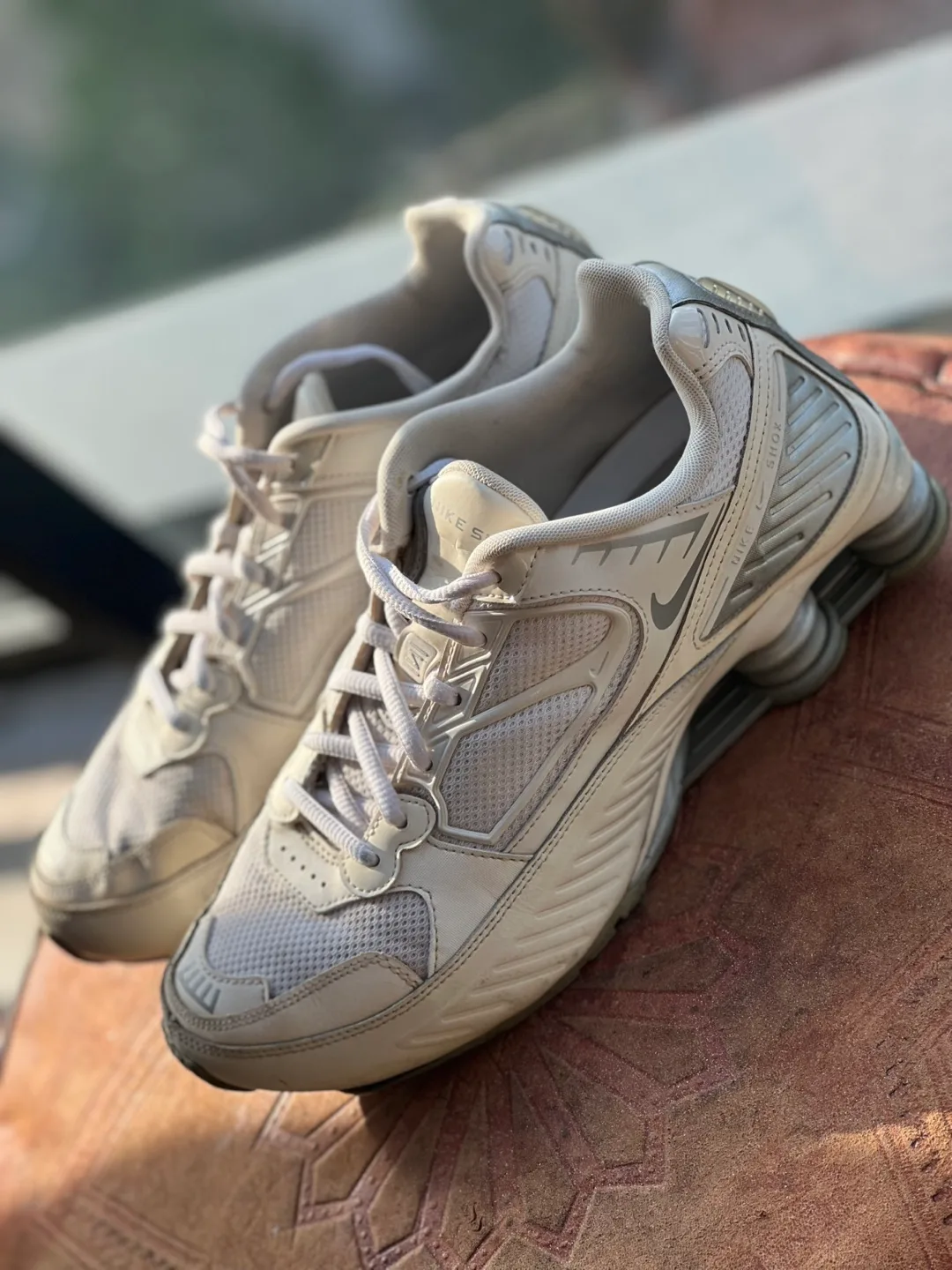 Nike Shox enigma White silver size 9.5 W image indicator(2)