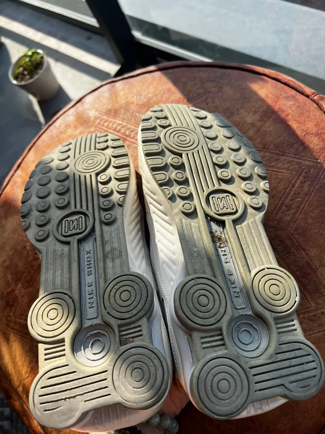 Nike Shox enigma White silver size 9.5 W image indicator(4)