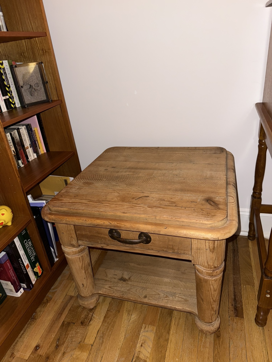 Pottery Barn ‘Hamilton’ Side Table - photo 2