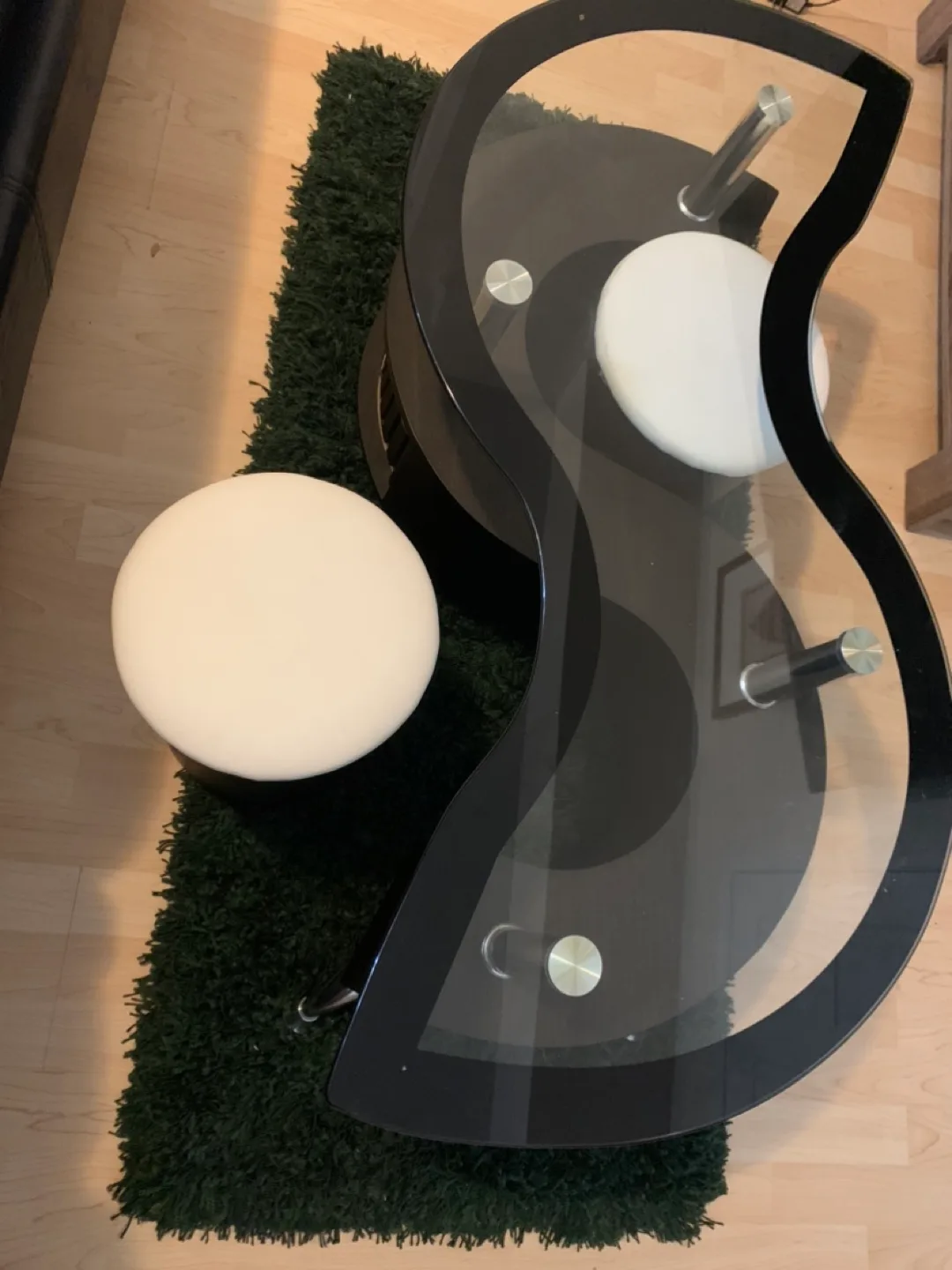 Modern coffee table with 2 seats image indicator(7)