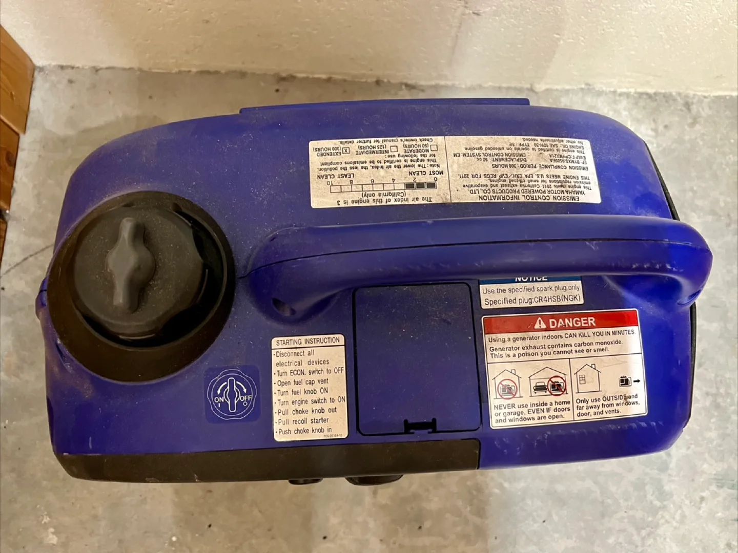 Yamaha EF1000is Inverter Generator image indicator(4)