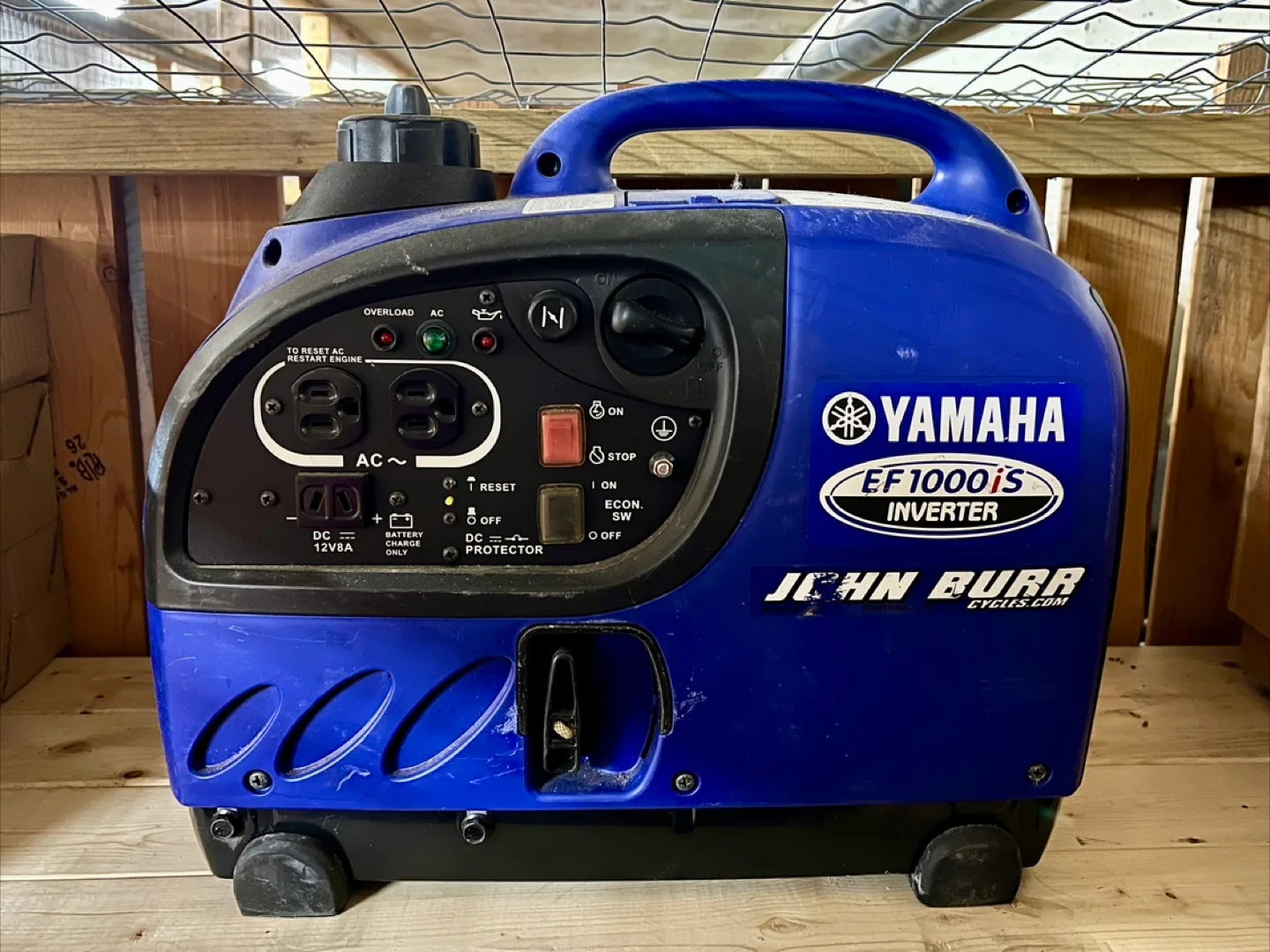 Yamaha EF1000is Inverter Generator thumbnail