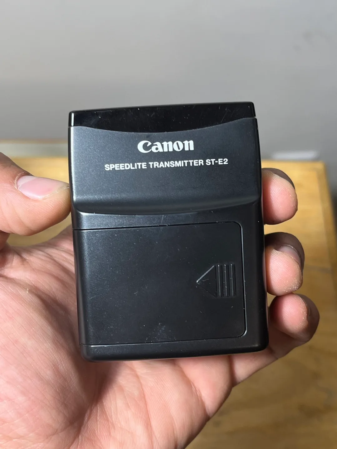 Canon Speedlite Transmitter ST-E2 image indicator(3)