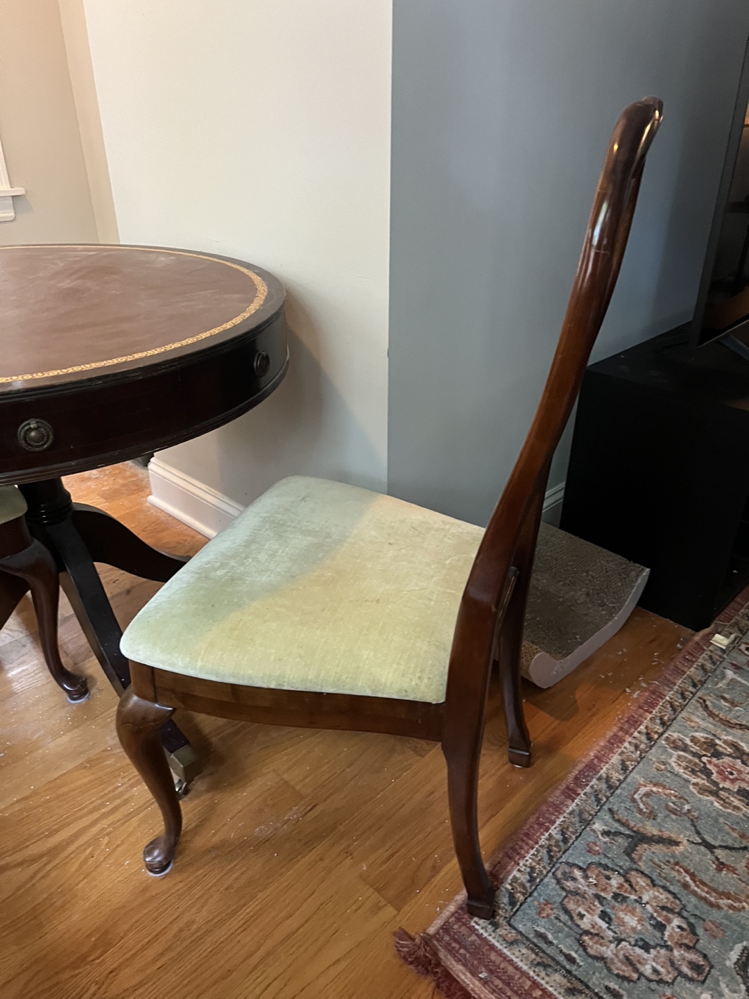 Round Dining Table with Two Chairs