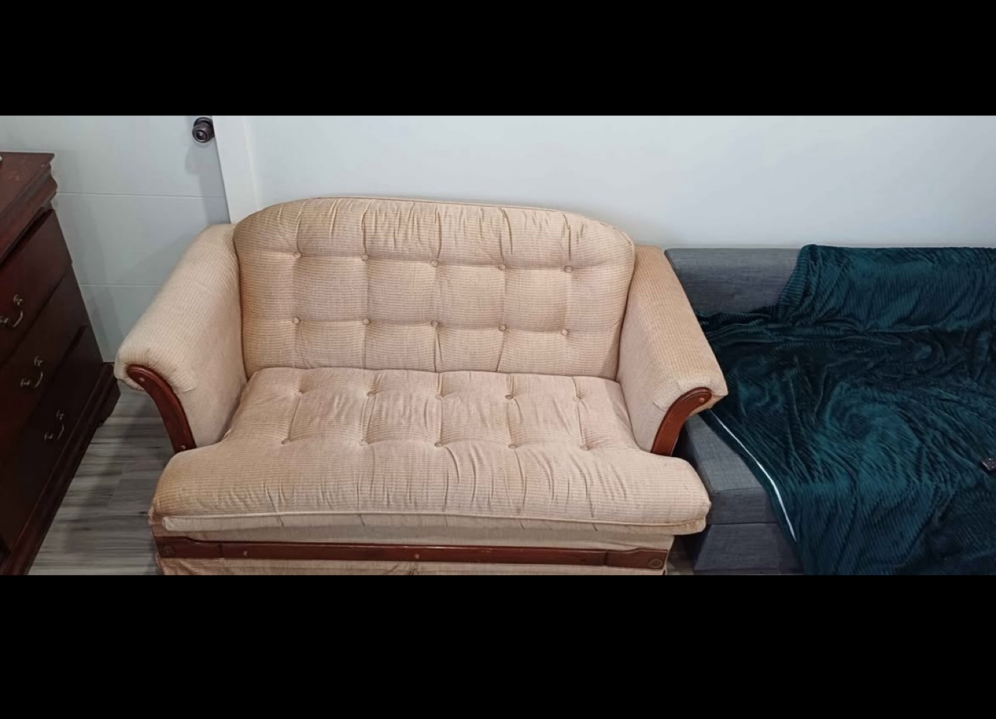Vintage Love Seat - photo 2