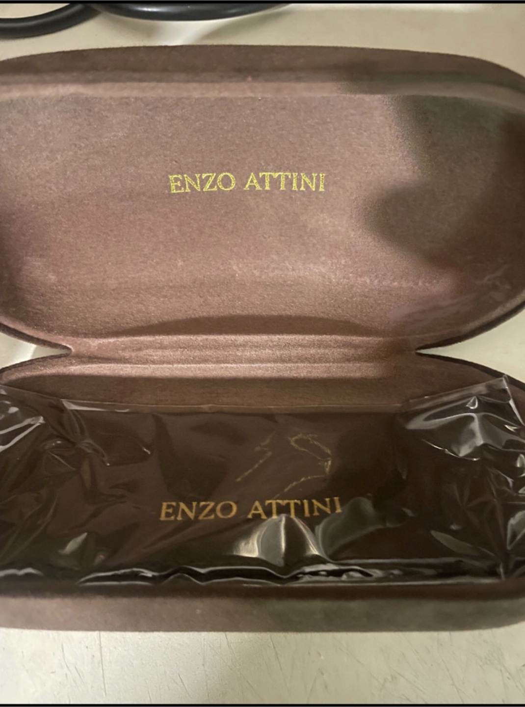 Enzo Attini Sunglasses with Case - photo 2