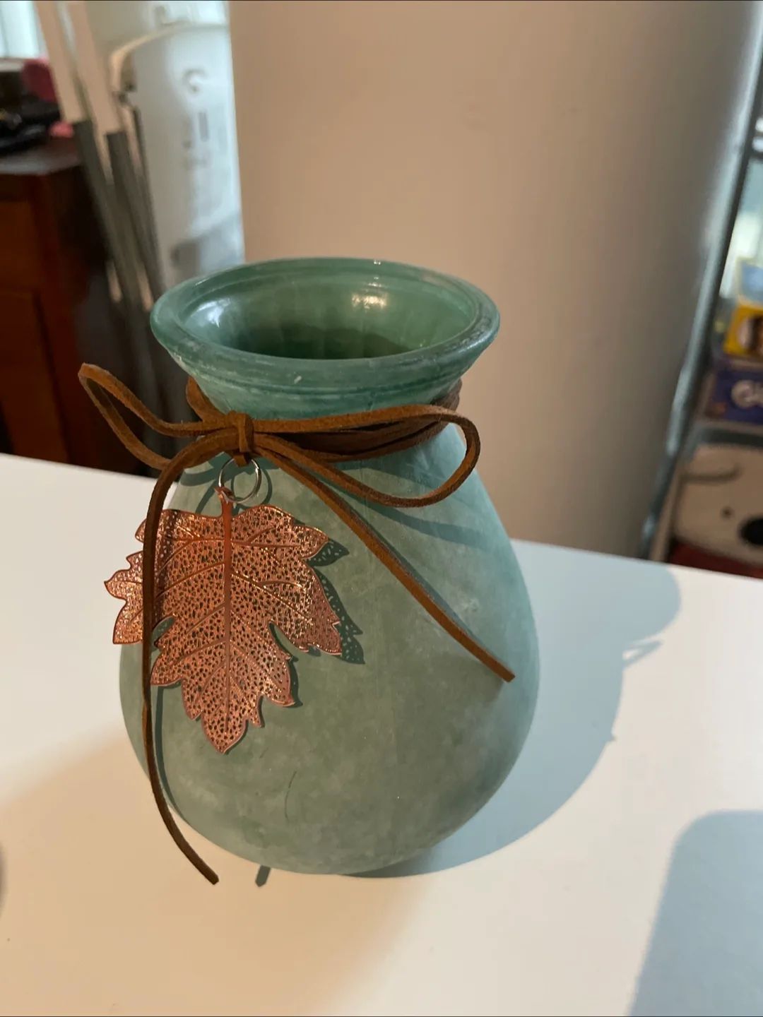 Glass vase thumbnail