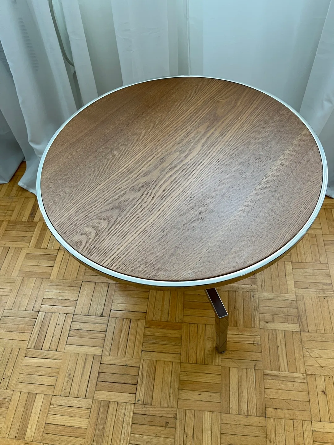 Mid-Century Modern Side Table image indicator(3)